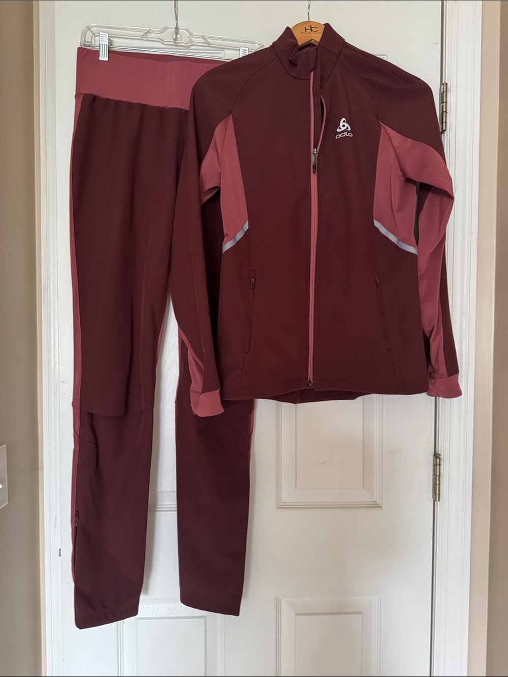 Women's Two-Tone Burgundy Lightweight Jacket & Pants Set